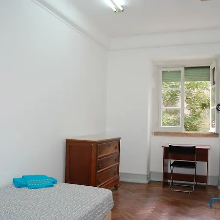 Economy Guest Houses - Old Town I Gasthof Lissabon
